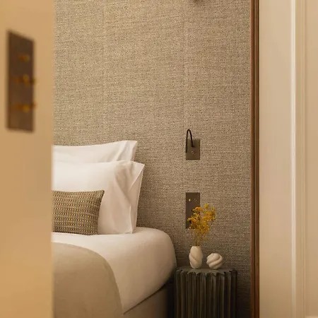 Temple Luxury Heaven 4bed 4bath Apartment *
