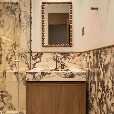 Temple Luxury Heaven 4bed 4bath Apartment